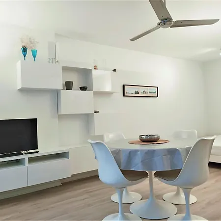 Studio Moderne Et Lumineux Avec Parking Couvert, Animaux Acceptes Apartment Aix-les-Bains